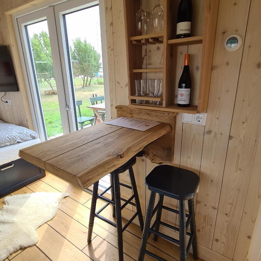 Tiny House Villa Neusiedl an der Zaya Buitenkant foto