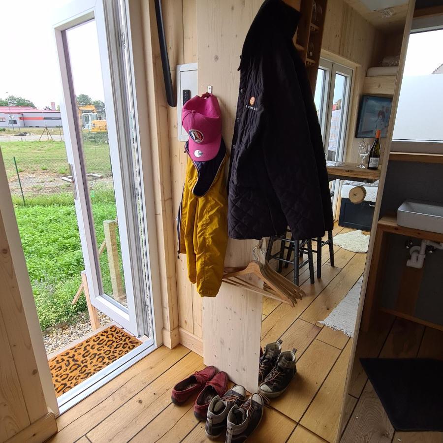 Tiny House Villa Neusiedl an der Zaya Buitenkant foto